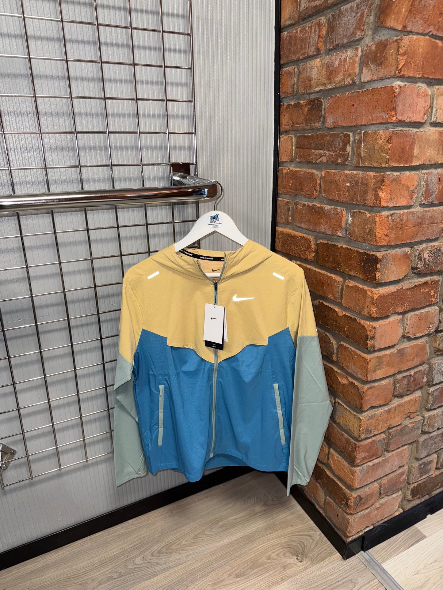 Nike Windrunner Jacket Beige | Blue