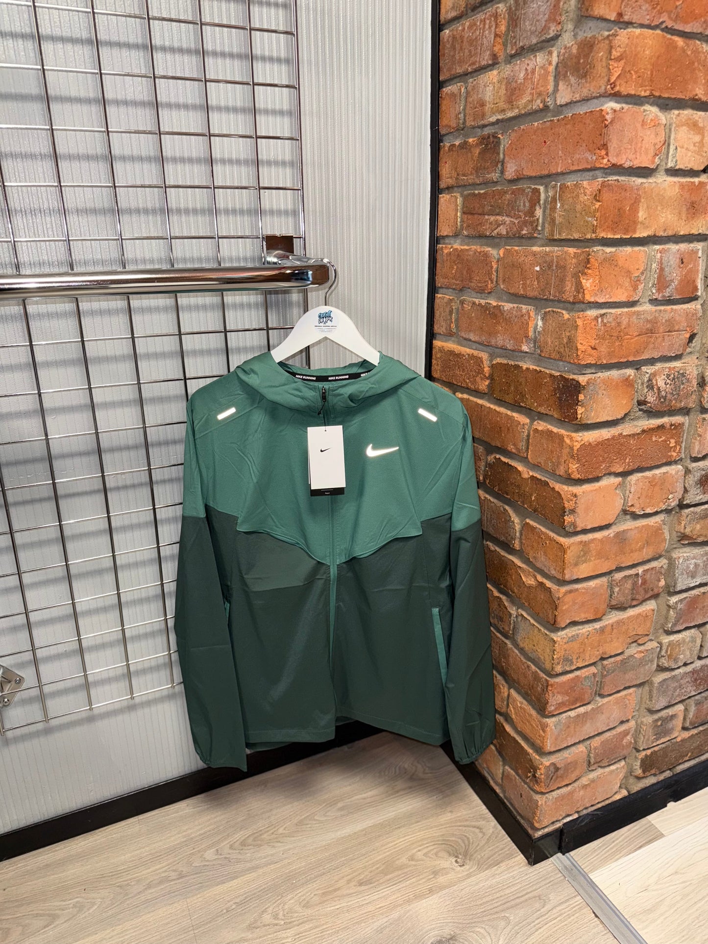 Nike Two Tone Green Windrunner Jacket