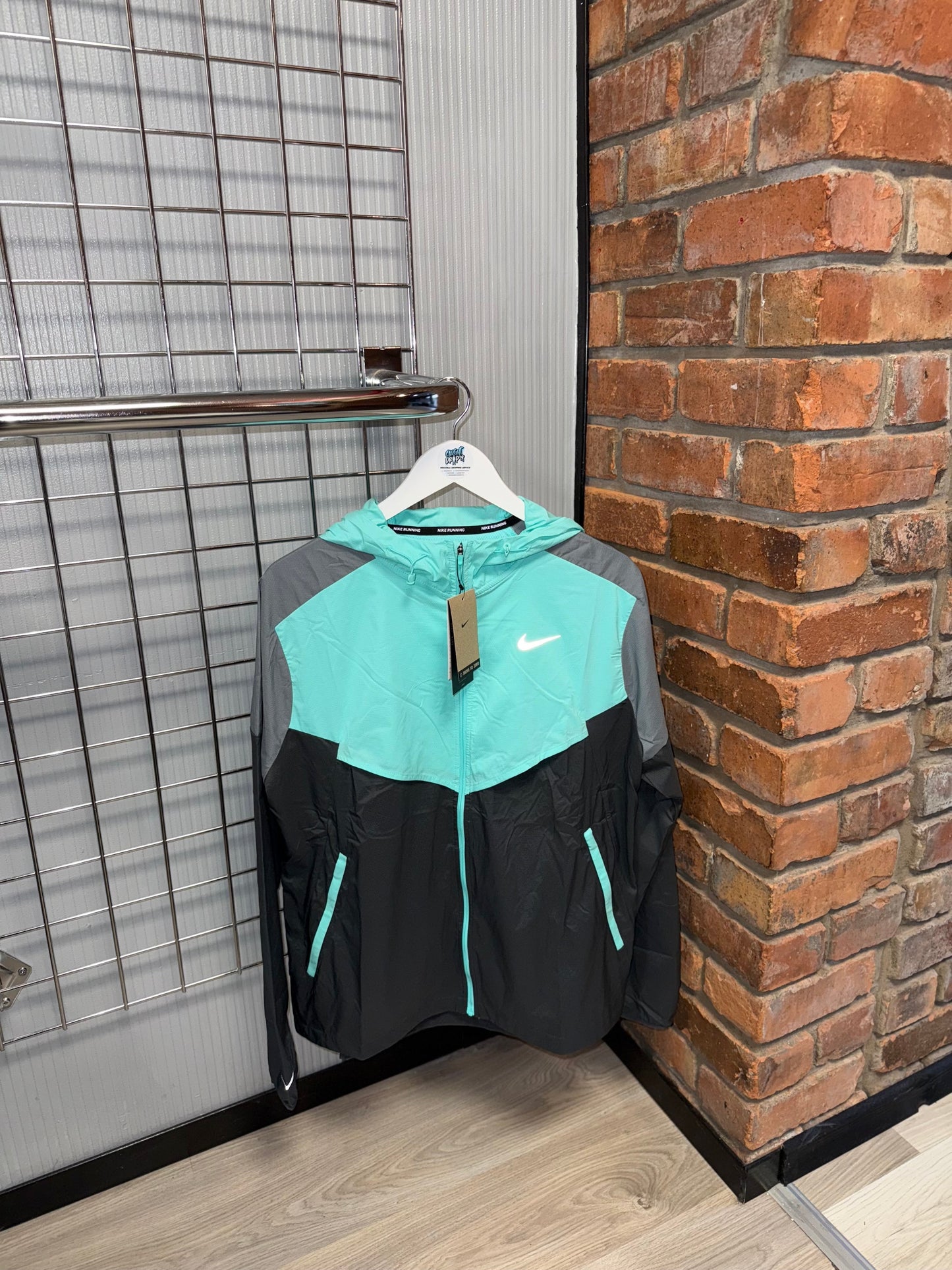 Nike Windrunner Jacket Hyper Turquoise | Anthracite