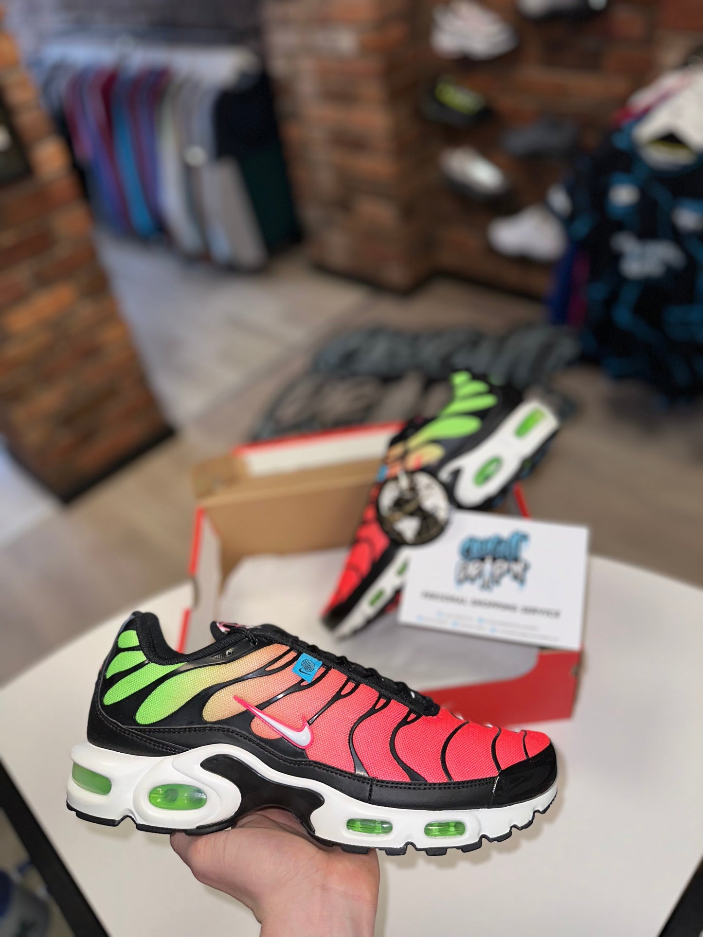 Nike Air Max Plus TN Worldwide Crimson Green 2020