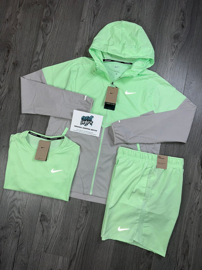 Nike 3 Piece Repel Windrunner Set | Vapour Green