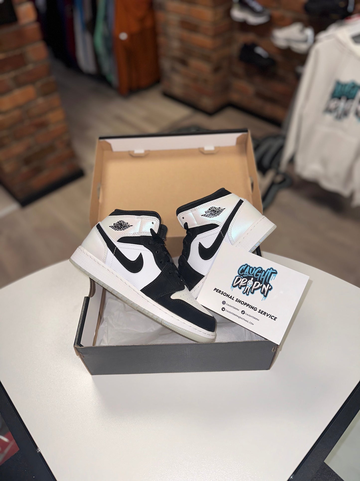 Jordan 1 Mid Diamond GS