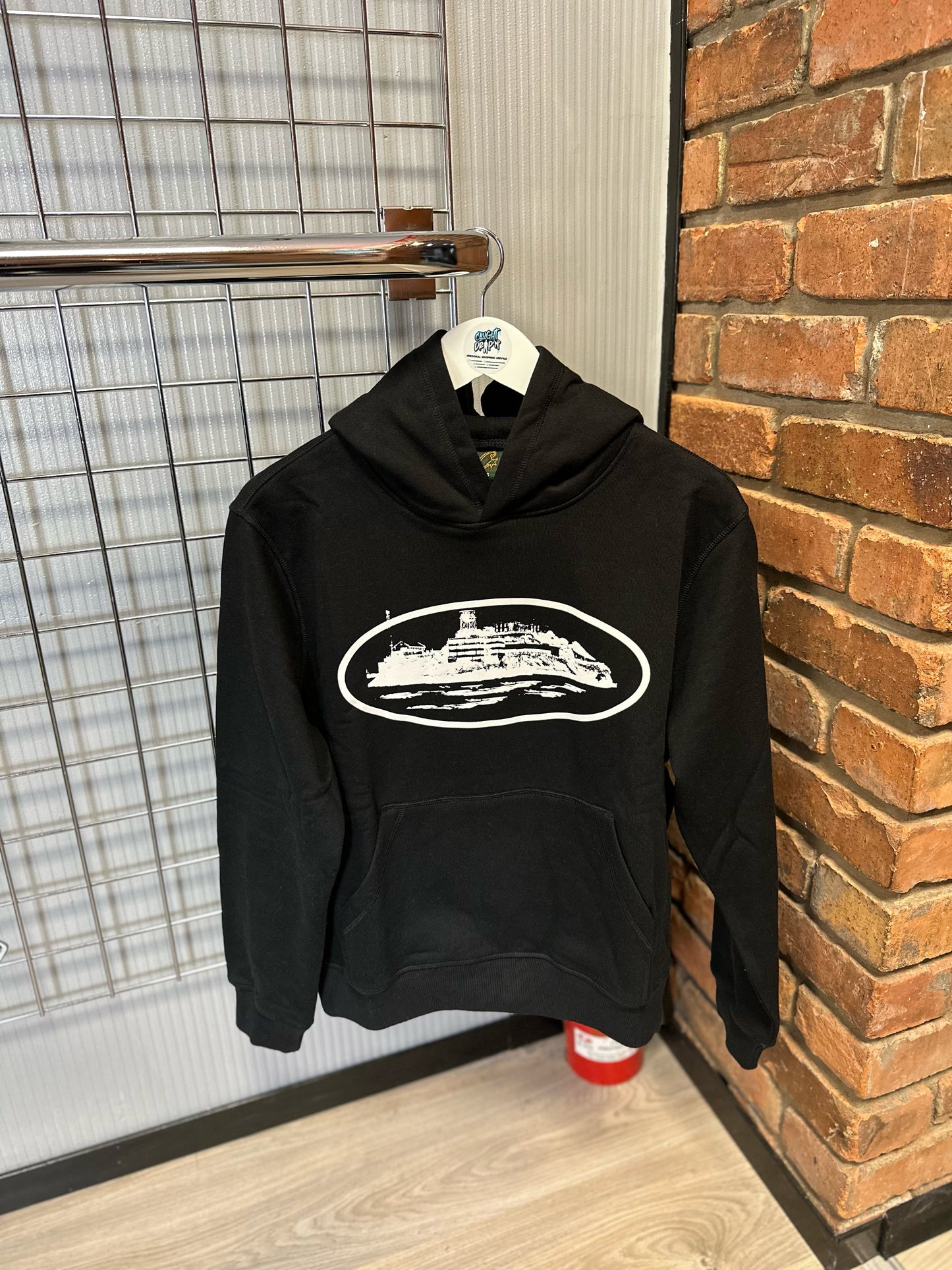 Corteiz Alcatraz White Logo, Black Hoodie