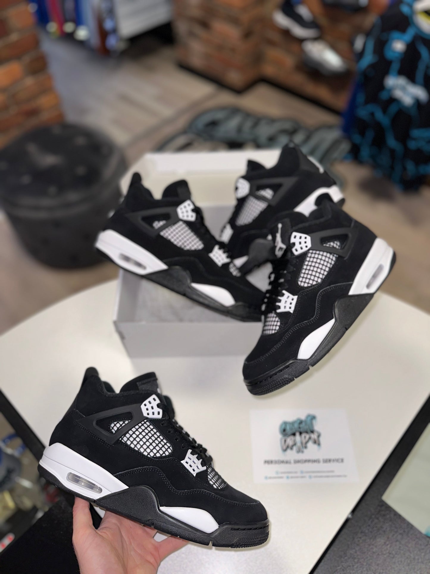 Jordan 4 White Thunder 2024