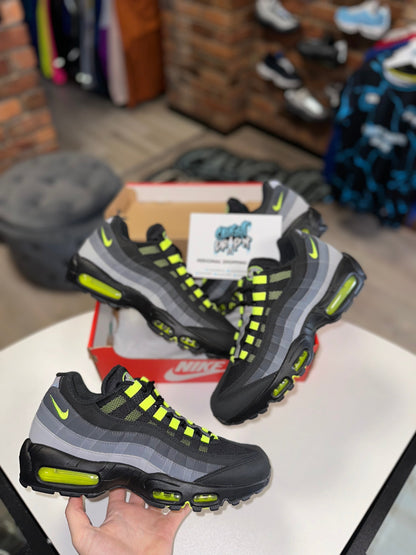 Nike Air Max 95’s Reverse Neon 2023