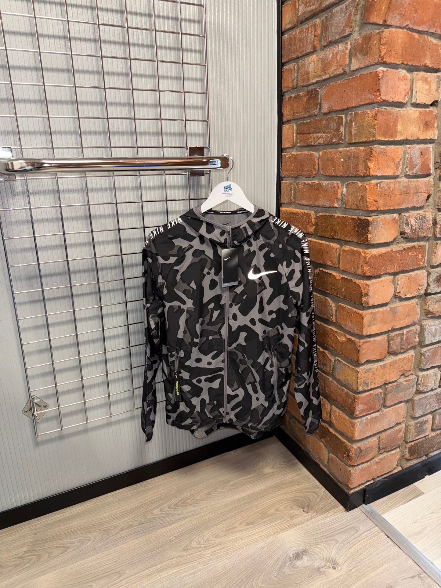 Nike Old Season Grey Camo Windrunner Jacket (2016 Exclusive)