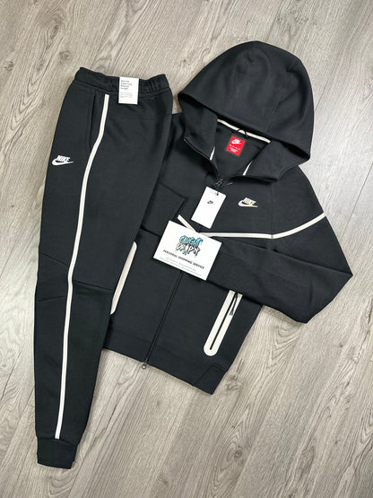 Nike Tech Fleece New Season Black, White Reflective Tracksuit