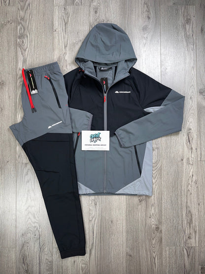 Monterrain Woven Jet Black, Cement Grey, Fiery Red Tracksuit
