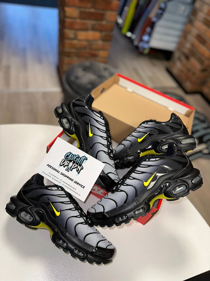 Nike Air Max Plus TN Black Smoke | Opti Yellow 2024