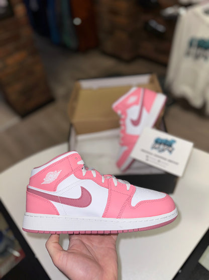 Jordan 1 Mid Valentines 2023 Coral Chalk
