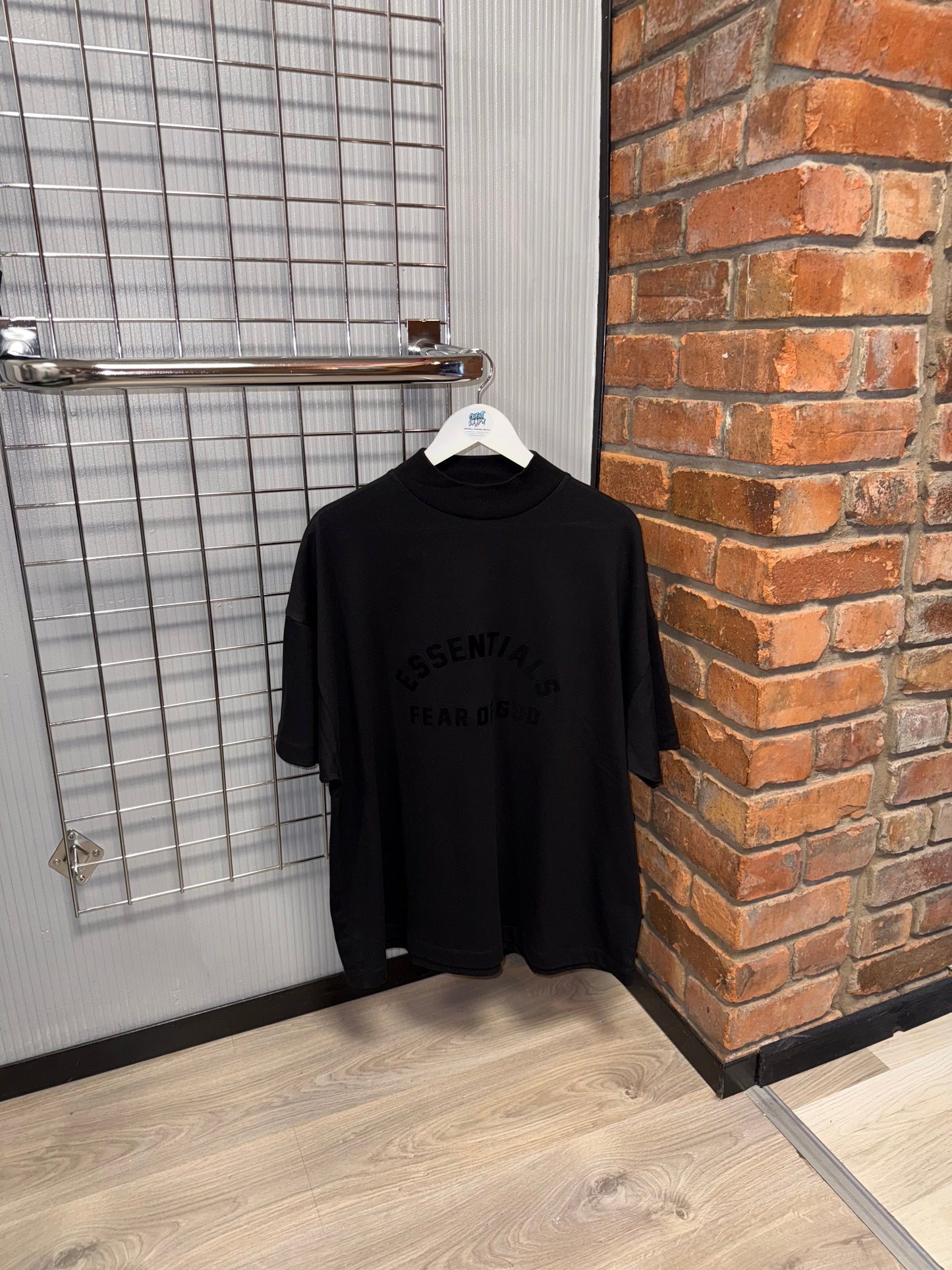 FOG Essentials New Season Oversized Tee Triple Black (OVERSIZED FIT. RECOMMEND SIZING DOWN)