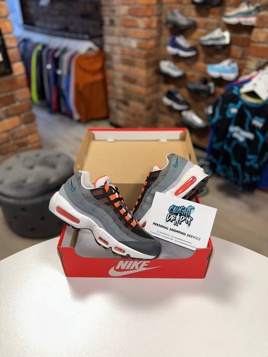Nike Air Max 95’s Black Speckled Orange 2018