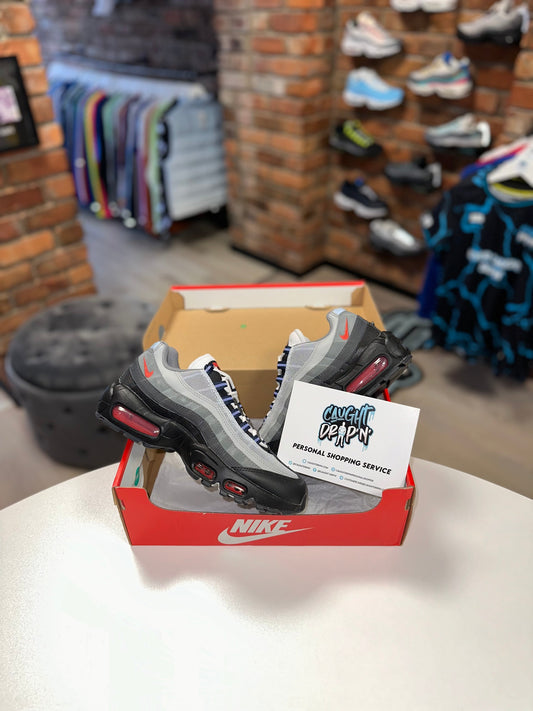 Nike Air Max 95’s Smoke Grey | Track Red 2023