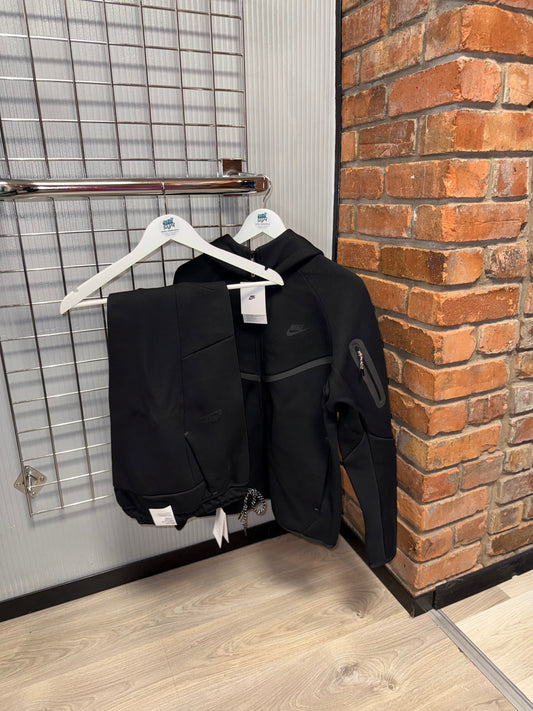 Nike Tech Fleece Tracksuit Triple Black