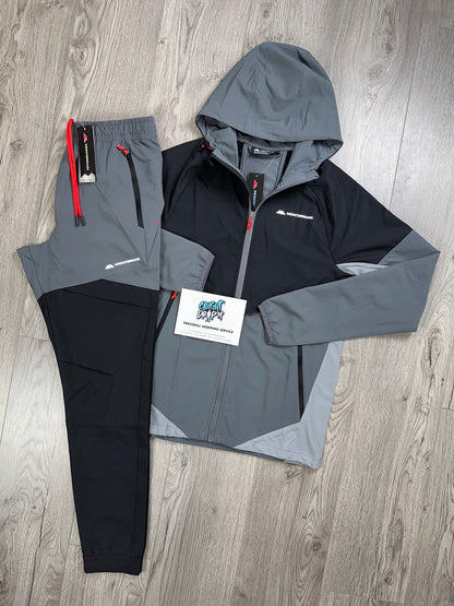 Monterrain Woven Jet Black, Cement Grey, Fiery Red Tracksuit