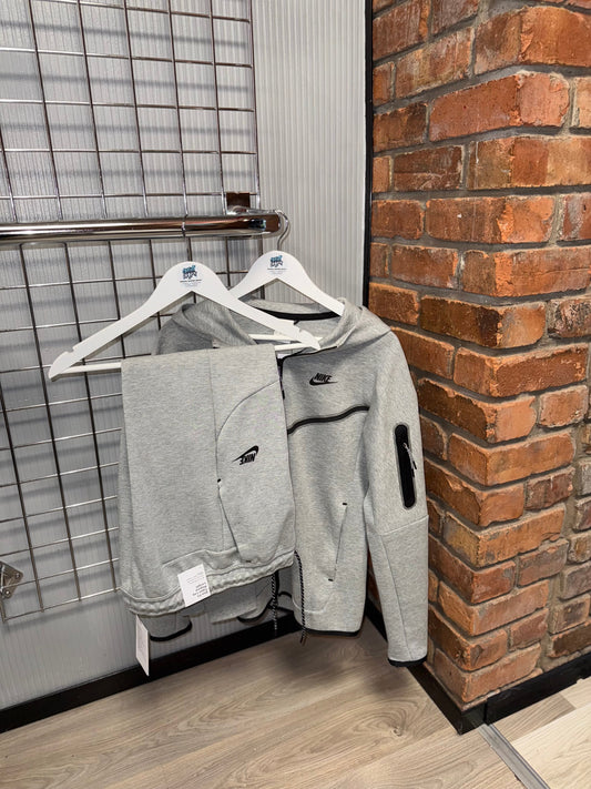 Nike Old Season Tech Fleece Tracksuit Heather Grey